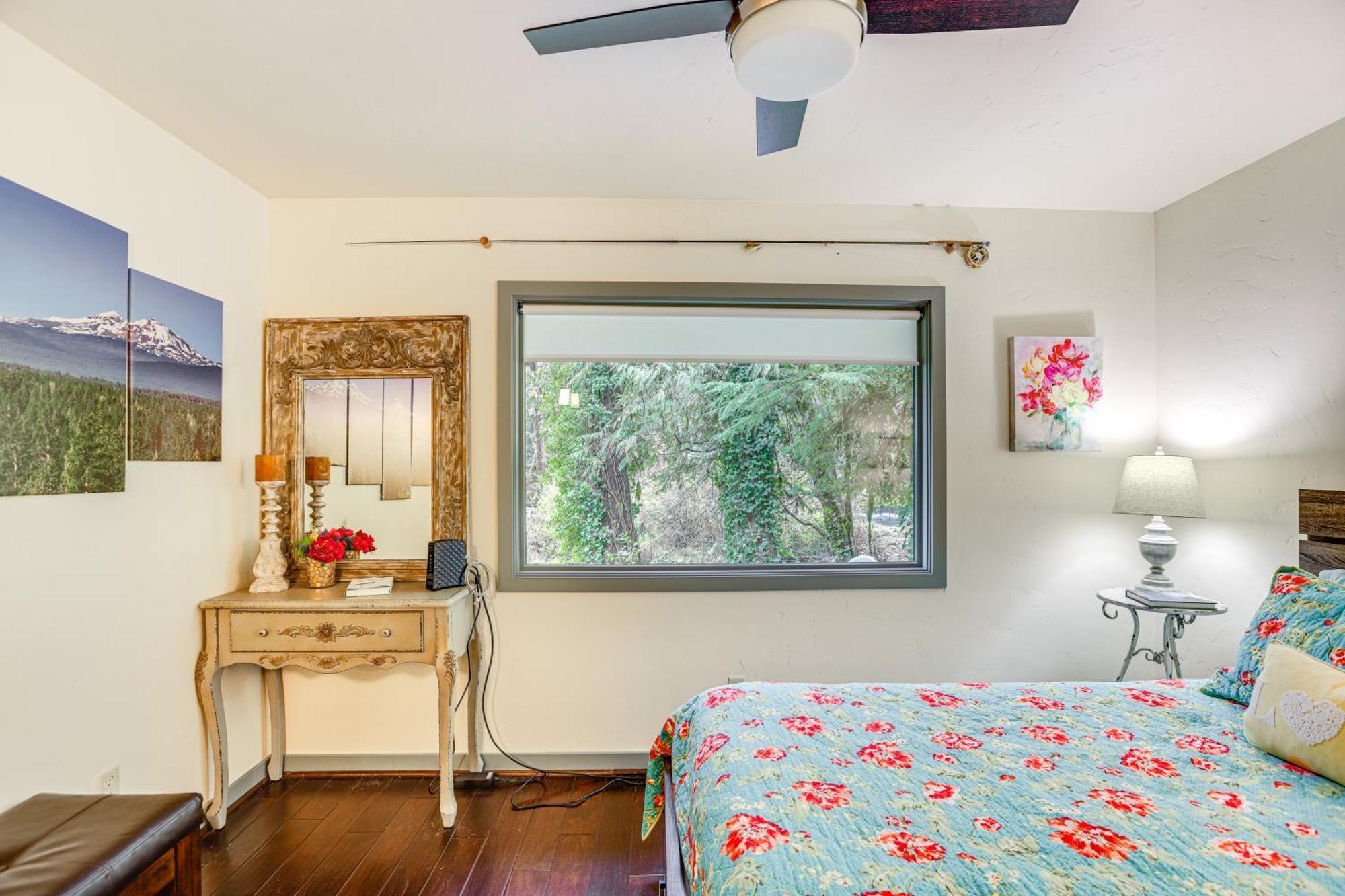 Quiet And Romantic Riverfront Mckenzie Bridge Cabin! Exterior photo